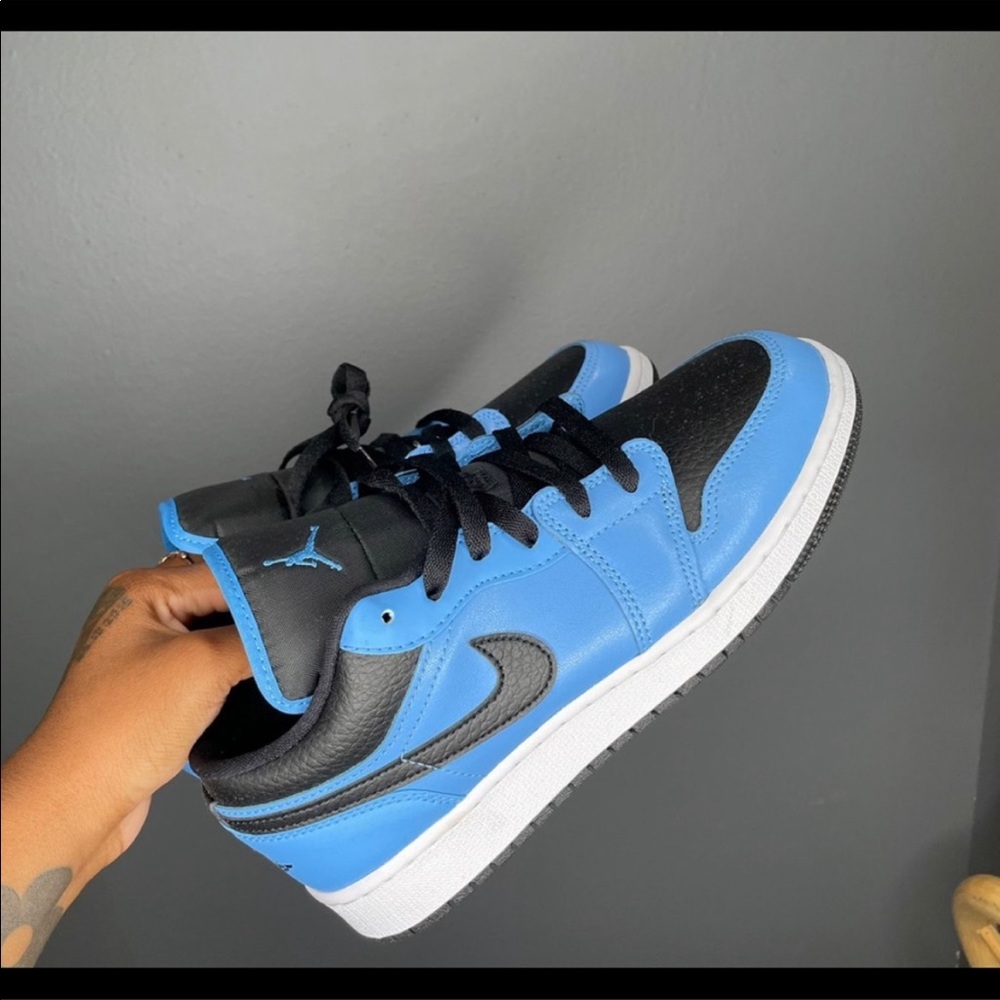 Jordan 1 Low University Blue/ Black